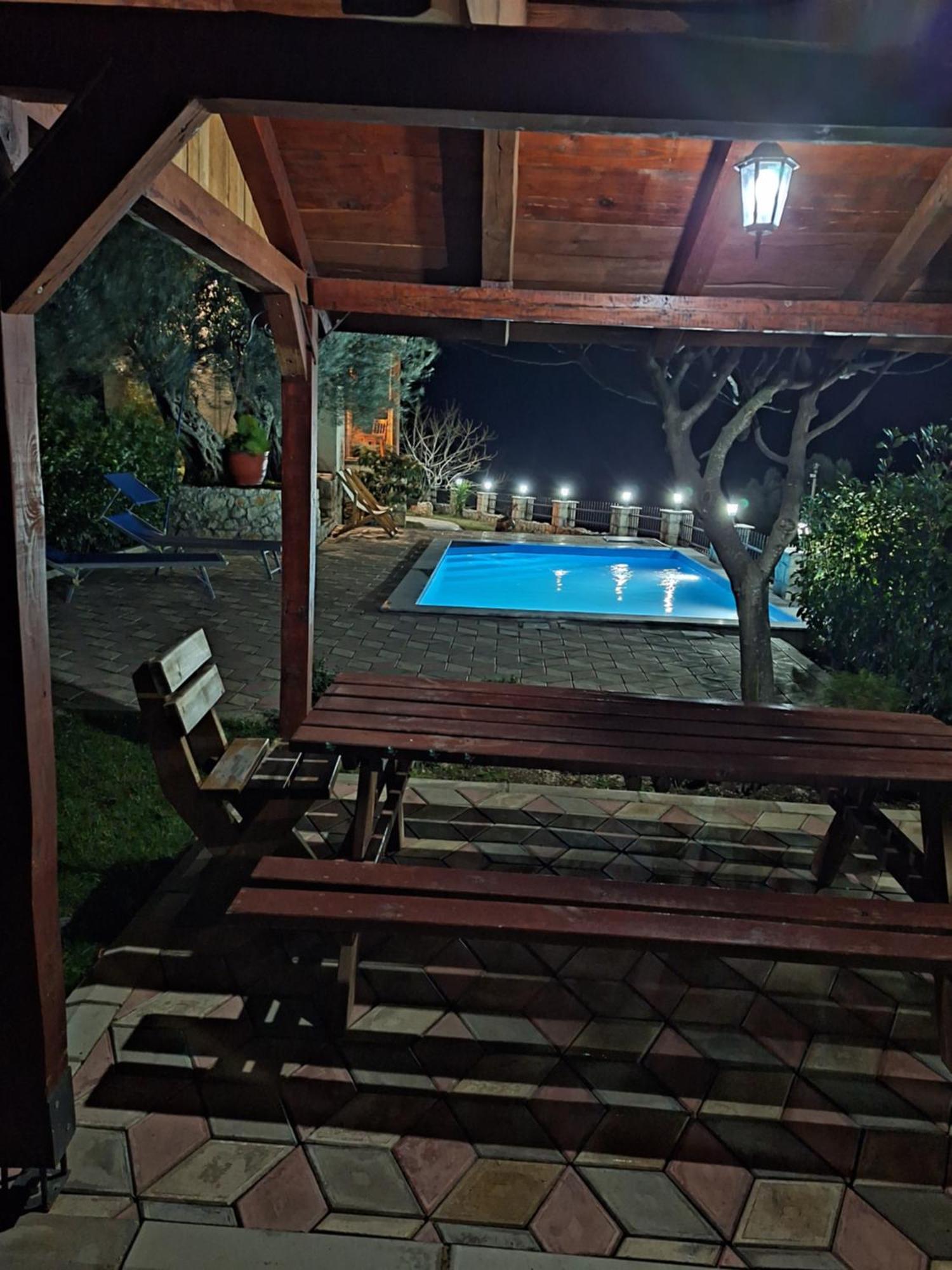 Rustic Villas Barlovic 울친 외부 사진
