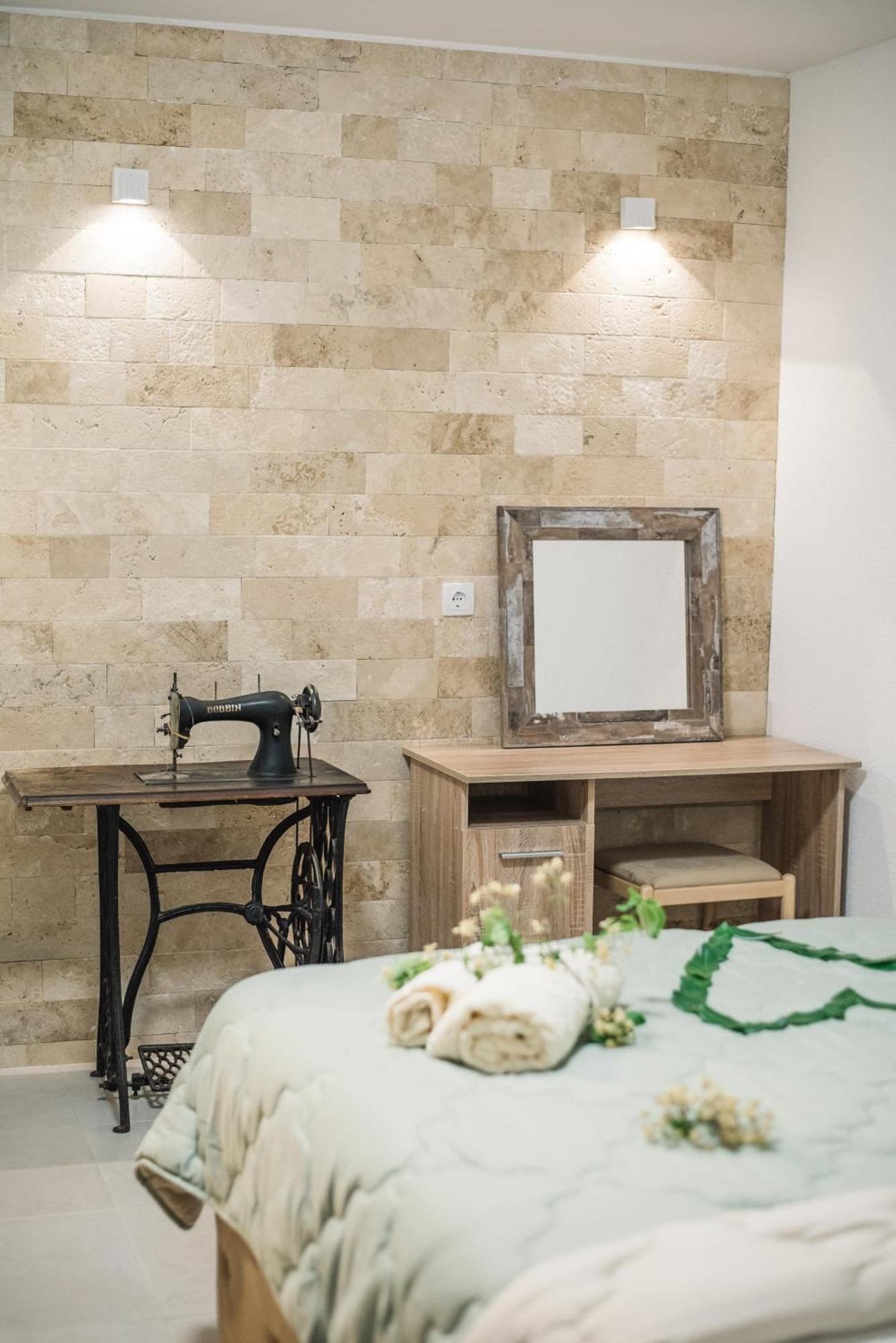 Rustic Villas Barlovic 울친 객실 사진